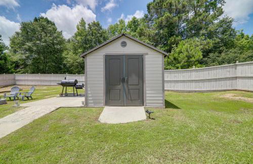 Shop, Fish and Explore Suburban Home in Loganville! - Foto 27