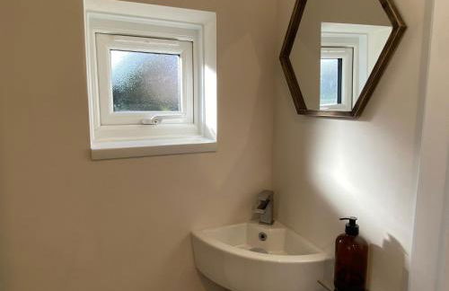 Group Contractor Stay 3 Bed House Bedford Parking WiFi - Foto 16