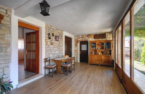 Oberhalb des Limfjords liegt diese Ferienwohnung mit Pool, Terrrasse und Grillplatz - Foto 12