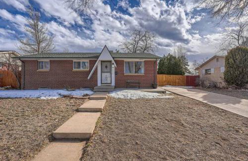Serene, Spacious Home in Quiet Neighborhood with Fenced Yard - Foto 20