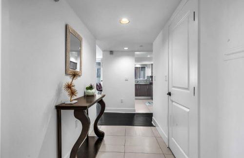 Amazing & Spacious in Heart of Santa Monica- Easy Access to ALL Tourist attractions - Foto 29