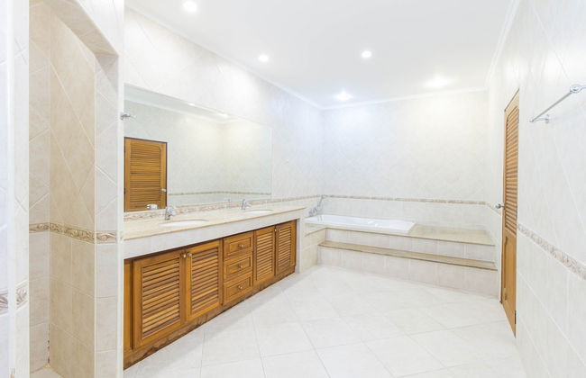 Majestice Pool Villa 4 Bedrooms - Foto 17