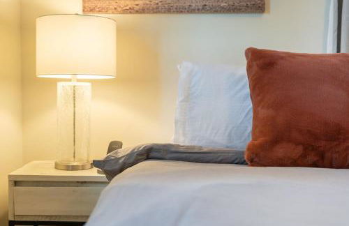 NEW I Mountain Views I Hot Tub I Lawn Games I Patio I BBQ - Photo 34