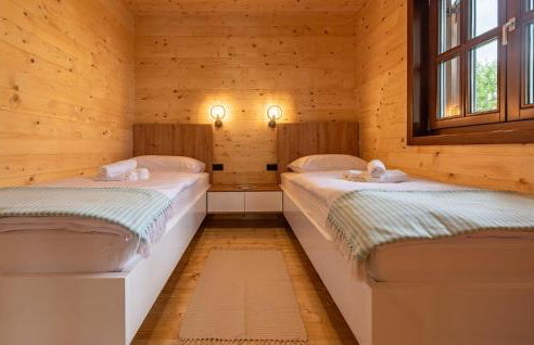 Stunning Home In Licko Petrovo Selo With Wifi - Foto 27