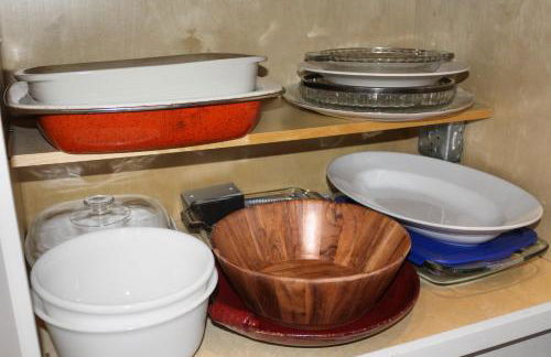 Cheerful 5-bedroom w/Screened Patio, Sleeps 10 in the heart of Fremont! - Foto 33