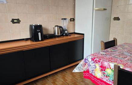 Casa ampla mobiliada com estacionamento para até 5 veículos - Foto 70