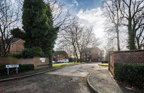 Cozy 2 Bed Apartment - Unlimited Wi-Fi - Free Parking - Sleeps 6 - By Old Trafford - Foto 44