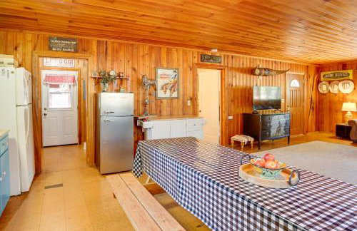 Less Than 2 Mi to Trinity Lake NorCal Getaway with BBQ - Foto 9