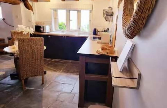 Host Stay Gwenelin Cottage - Foto 8