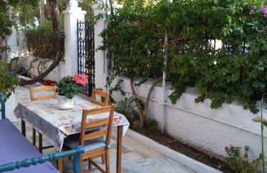 House with garden in city of Rhodes - Foto 2