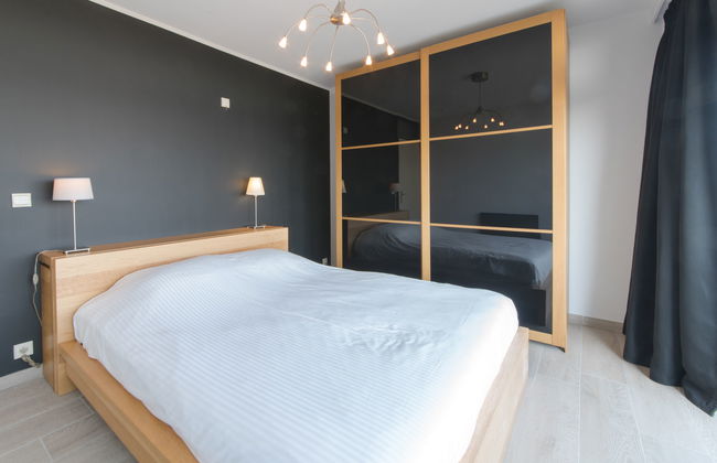 2 bedroom Apartment in Bredene - Photo 4