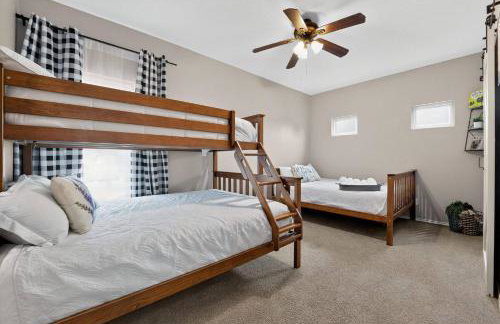 Spacious 5BR *River Float *Pool *Fire Pit * - Foto 12