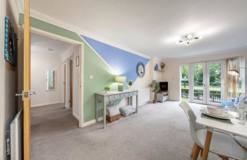 STN - Bishops's Stortford - Free Gated Parking - Two Bed Apartment - Perfect location for Stansted Airport - Foto 4