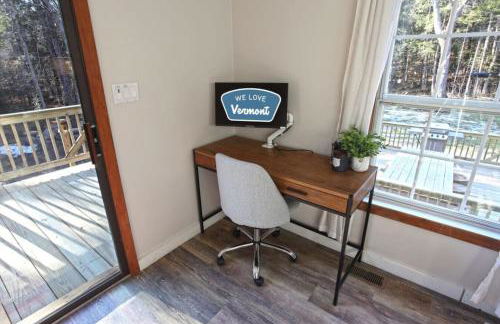 Dream Stratton Forest Cabin with Hot Tub and Fast WiFi - Foto 19