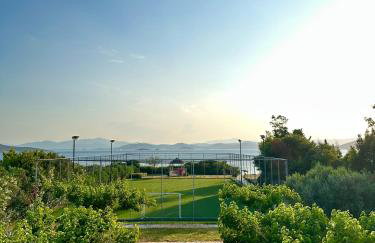 Seaside Villa with Private Football Pitch - Foto 1