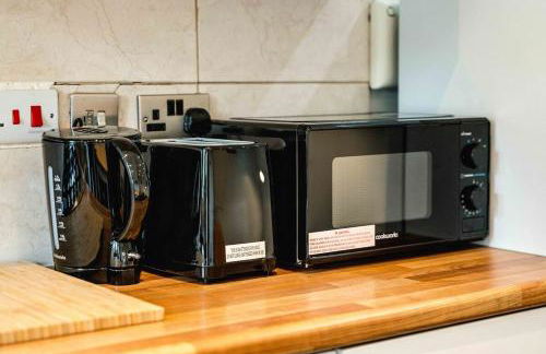 Lovely 3 bed house in Feltham - Foto 41