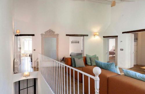 A historic XVI century beach home near Barcelona - Photo 35