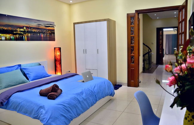 Bee House near Hanoi Opera House - Foto 1