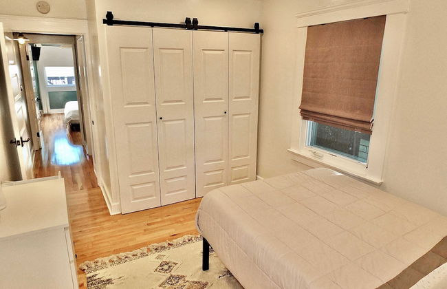 Beach City Craftsman - Walk to Beach - Foto 7