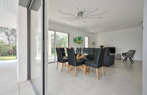 T3 NEUF – C13 - JARDIN-TERRASSE ET PISCINE – ACCÈS DIRECT PLAGES ET CENTRE VILLAGE - Foto 6