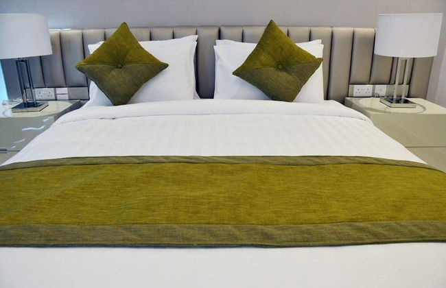 The Lodge Suites - Photo 6