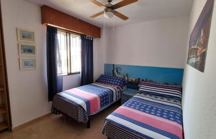 Ático con terraza y 2 habitaciones en casco antiguo - Foto 8