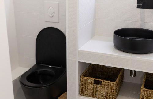 T2 très bien situé-refait-Balcon aménagé-box clos - Foto 18