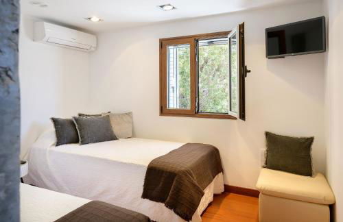 Luxury and Harmony House - Photo 34