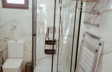 Domki u Eweli CAŁOROCZNE ogrzewane kominkiem - Photo 16