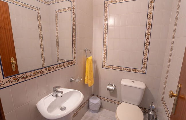 Joana Stunning Villa IS A 10 MIN Walk TO THE BEA - Foto 17