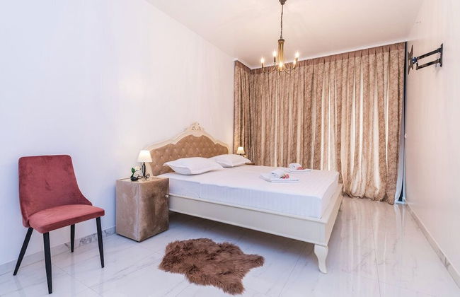 Beachfront Villa Baronessa with Pool - Photo 5