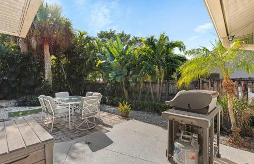 Pet Friendly Pool Home in River Reach of Naples FL - Photo 4