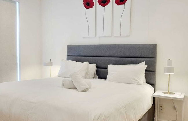 The Island Club by Smart City Stays - Photo 10