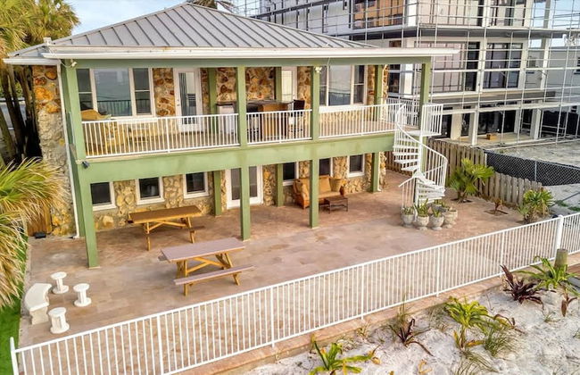 Stones Throw Beachfront Premier Suite 4 Views - Foto 9