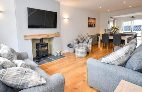 Gertie's Getaway - 3 Bedroom cottage sleep 6-8 - Photo 22