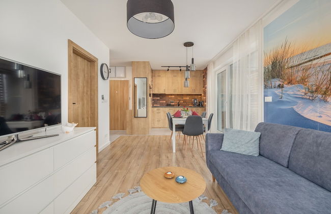 Coast Apartment With Balcony by Renters - Photo 19