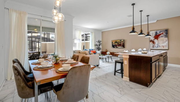 Stunning Themed Home Private Pool Ideal Location - Foto 5, Habitación