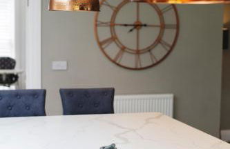 Large Country House with Hot Tub, Pool Table, and Log Burner - Photo 28