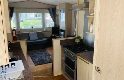 WL56 - FREE WIFI -Amazing Cosy Three Bedroom Mobile Home with DECKING Haggerston CASTLE Holiday Park - ENTERTAINMENT PASSES NOT INCLUDED! - Foto 24
