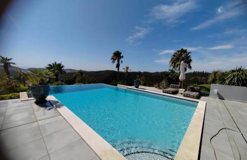 Nice Villa in Budens with pool - Photo 2