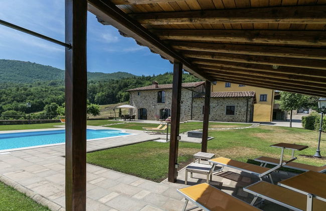 Scenic Stay in Poppi With Pool - Foto 23