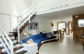 Linda casa na entrada do Centro Histórico - Foto 1