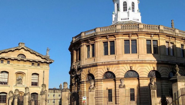 Top Sights of Oxford - Guided Walking Tour with Optional Divinity School Ticket - Foto 5