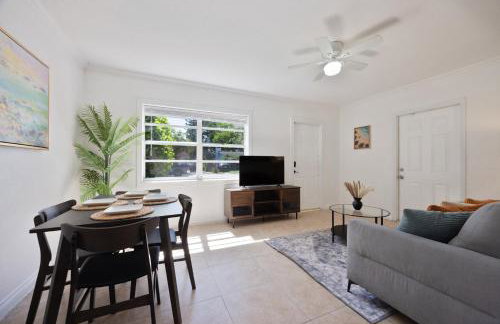 10 min to Las Olas and Beach WD 2 Bed - Foto 3