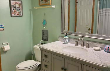 Soundside, canalfront Outer Banks house near ocean - Foto 13