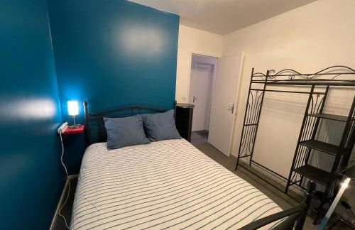 Appartement entier "Meublé le Sancy" proche de toutes commodités - Foto 4