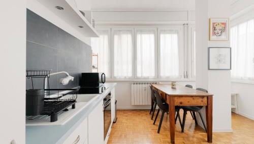 GuestHost - Milano Bright Apartment with parking - Foto 2, stove