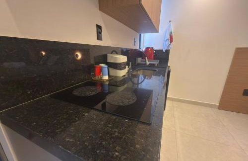Lindo Studio com rooftop e piscina - Foto 6