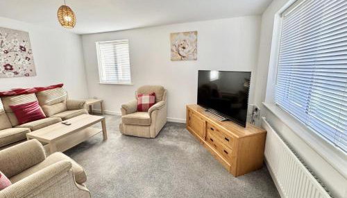 Spacious New 5 Bedroom Home in Swindon - Foto 3