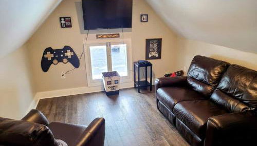 Downtown Kzoo with 3rd Floor Arcade Room - Foto 5